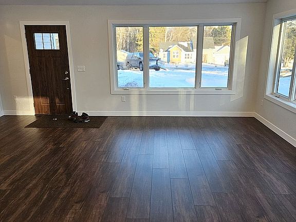 Livingroom - kitchen view