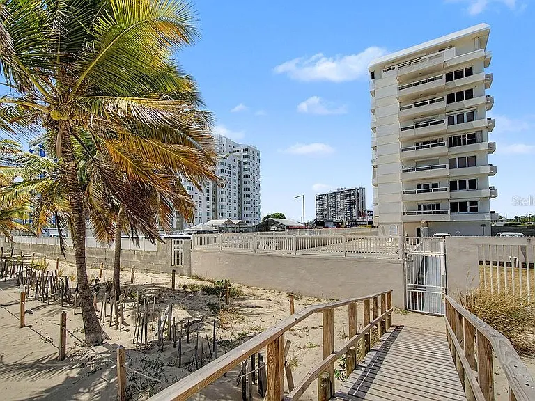 4939 Isla Verde #601 — Photo 32