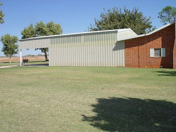 3rd image of 7981 E Goldenrod Dr