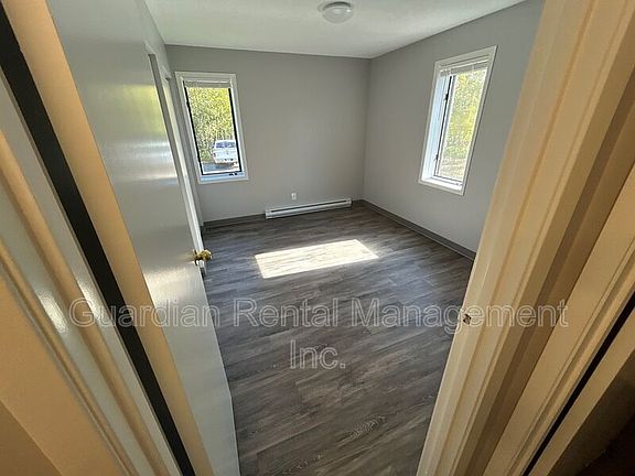 5th image of 117 Centennial Dr APT 5