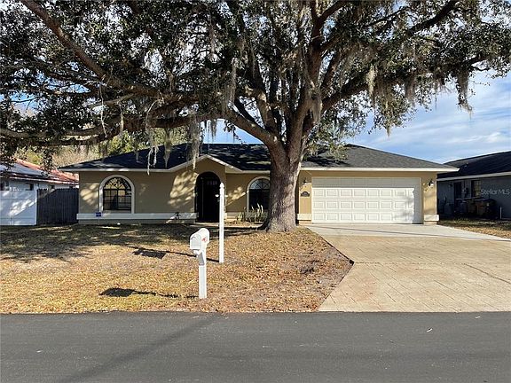 2nd image of 511 Kilimanjaro Dr