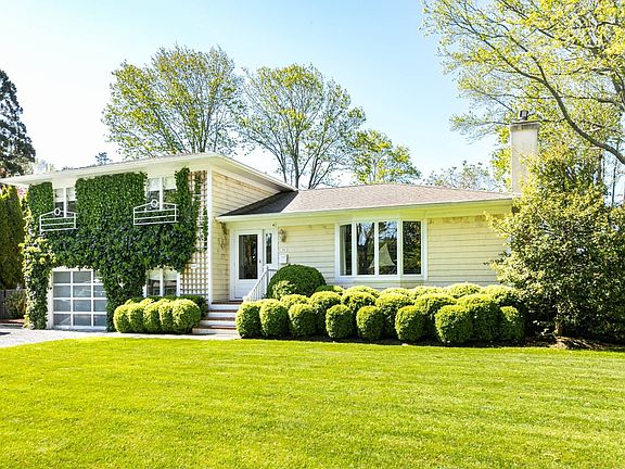 2nd image of 165 Newtown Ln
