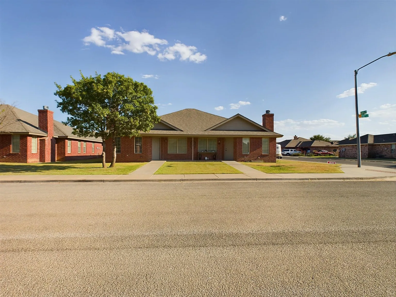 3 bed, 1300 sqft, $1,350 — Photo 3