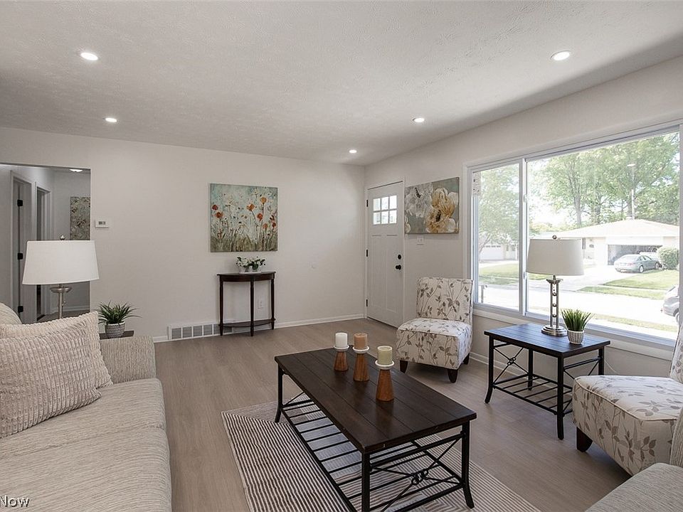 14936 Janice Dr, Maple Heights, OH 44137 | Zillow