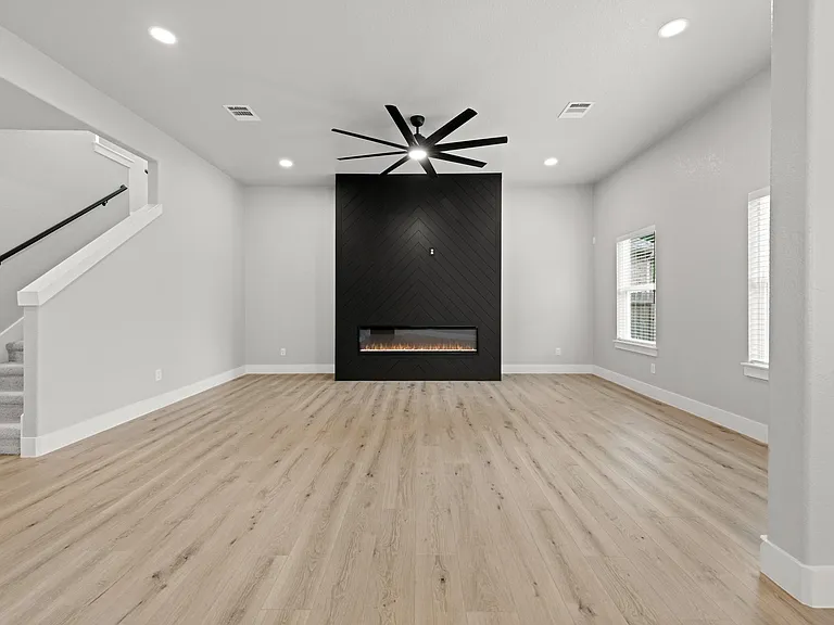 169 Forest Heights Ln — Photo 17