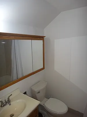 Rented by Absolute Capital, LLC | media 34
