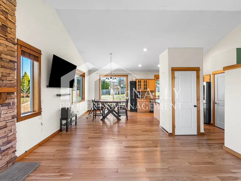 9723 Phillips Rd SE — Photo 5