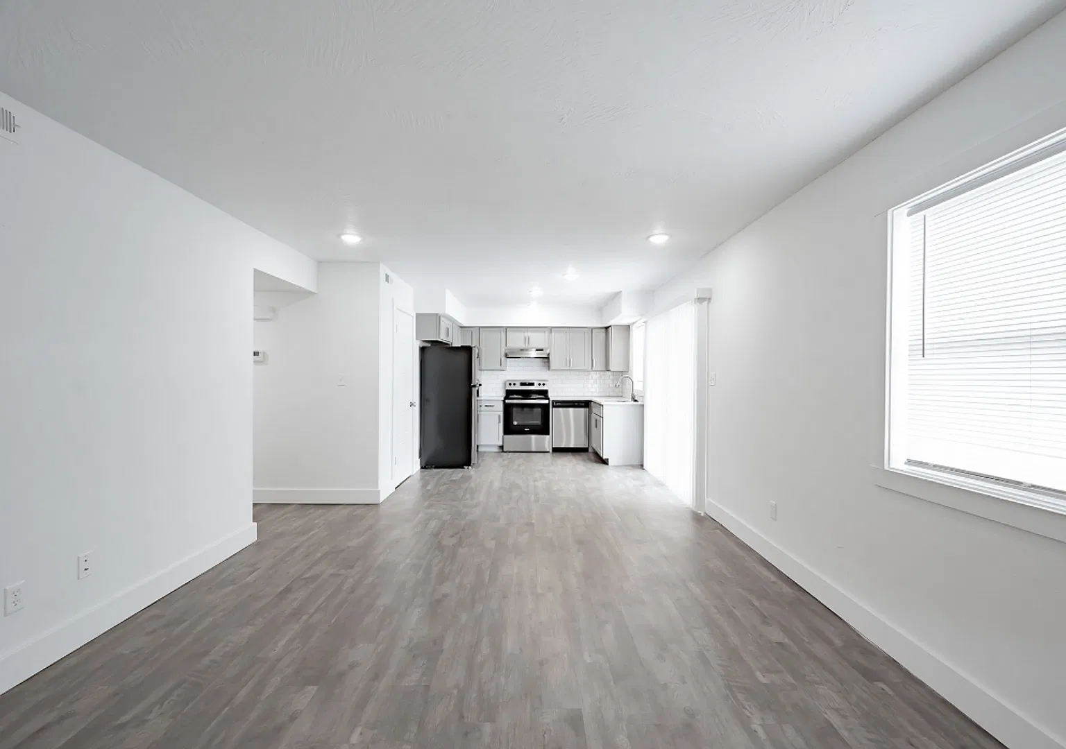 Montclair Point Condominiums — Photo 3