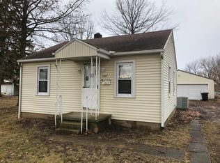 1197 Stratford St, Barberton, OH 44203