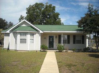 200 Dahlia Dr, Taylor, AL 36301