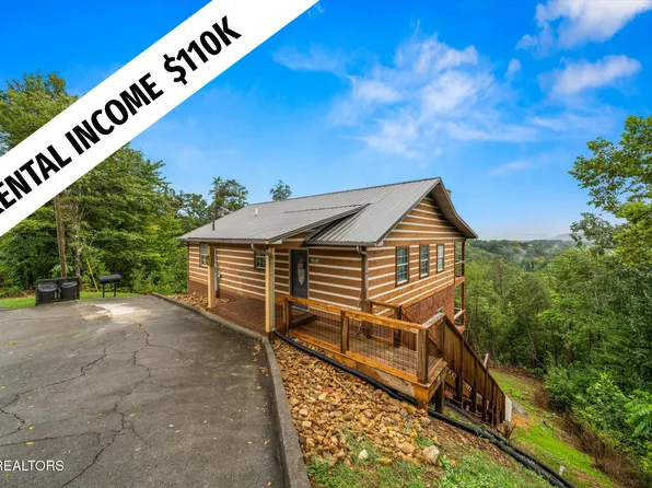 2037 McCarter Dr, Pigeon Forge, TN 37862