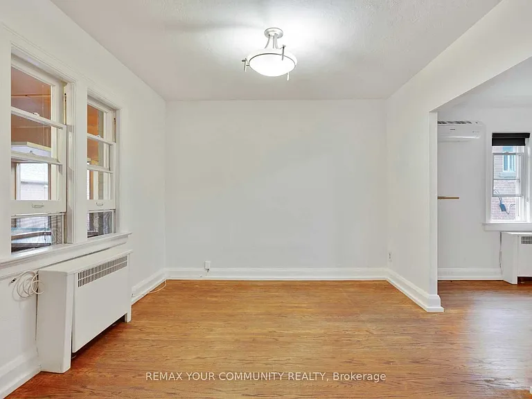 864 A Millwood Rd N #2 — Photo 4
