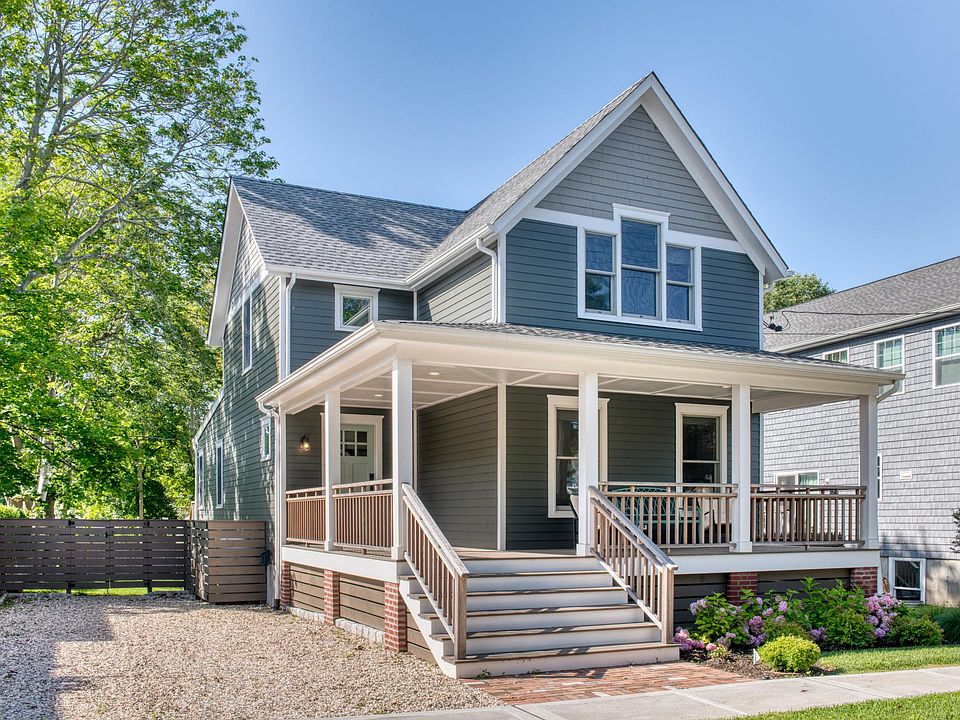 211 North St, Greenport, NY 11944 Zillow