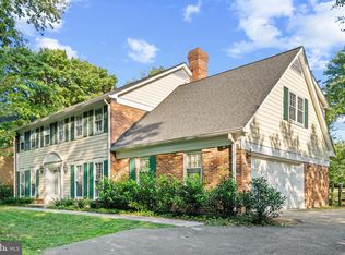 9705 Hall Rd, Rockville, MD 20854