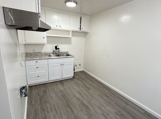 125 Lincoln Ave #A, Bakersfield, CA 93308