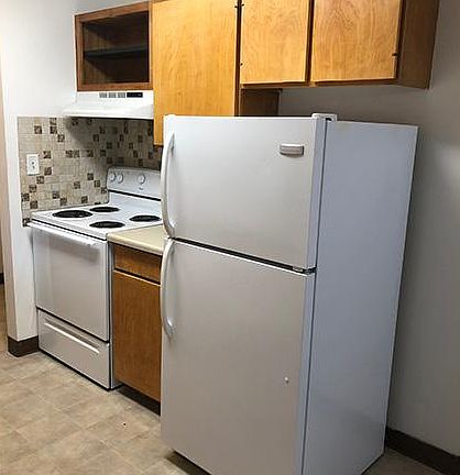 3rd image of 816 24th Ave S APT 2