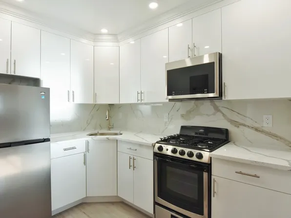 309 West 76th Street image 6 of 21