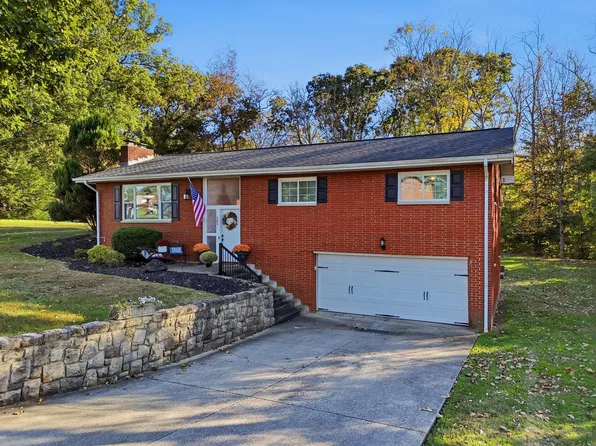 585 Tallwood Rd, Huntington, WV 25705