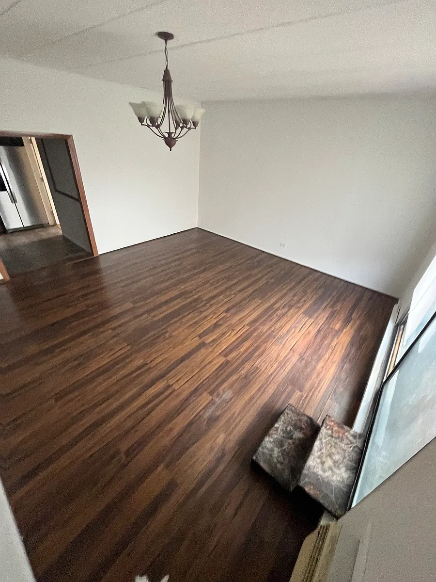 Building Photo - 9731 N Fox Glen Dr #1M