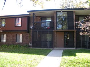 4608 W Northfox Ln APT 3, McHenry, IL 60050