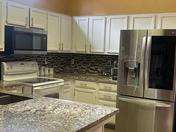 5th image of 5596 W Pinedale Ave