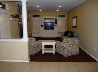 731 Summer Walk Dr, Gaithersburg, MD 20878