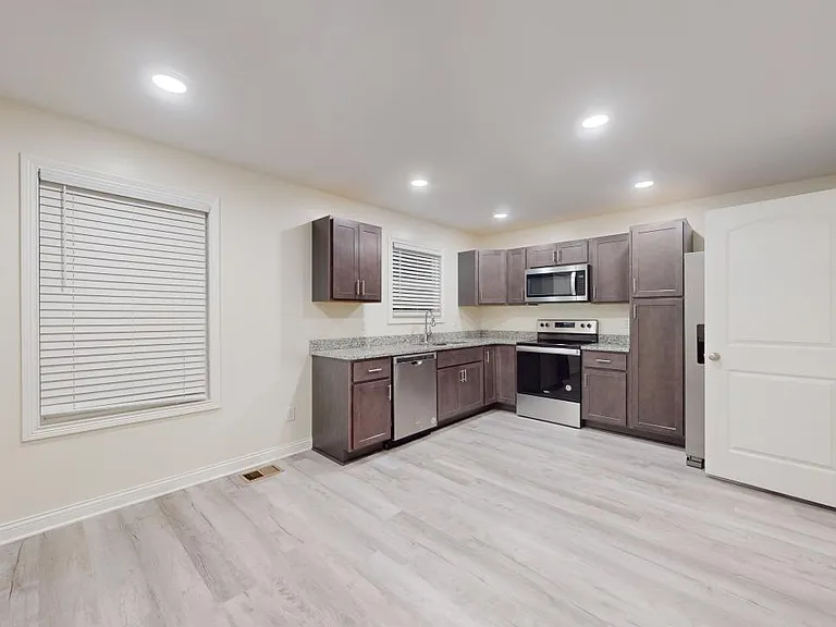 Routt Lake Townhomes — Photo 7