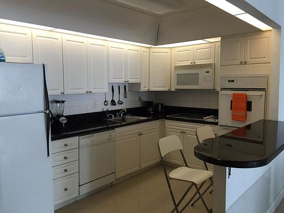 Open kitchen