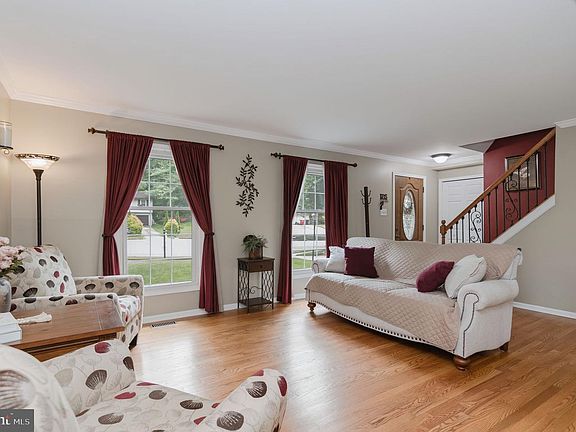 2nd image of 2502 Tabor Ct