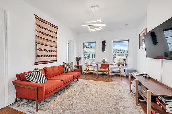 1st image of 125 S 2nd St #4