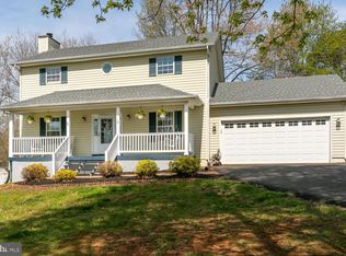 6113 Pilgrims Rest Rd, Broad Run, VA 20137