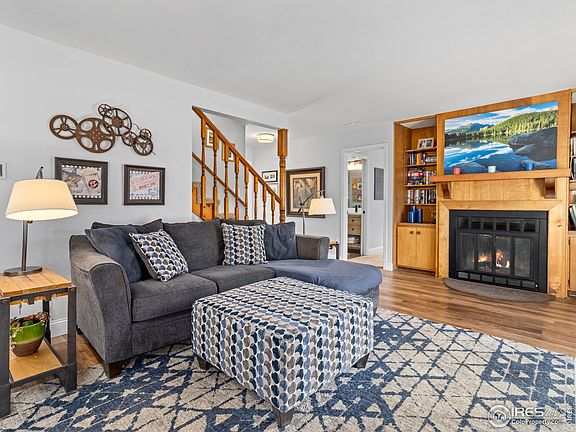 5th image of 2251 Larkspur Ave