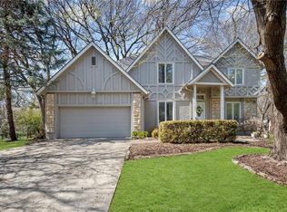 11606 Hemlock St, Overland Park, KS 66210