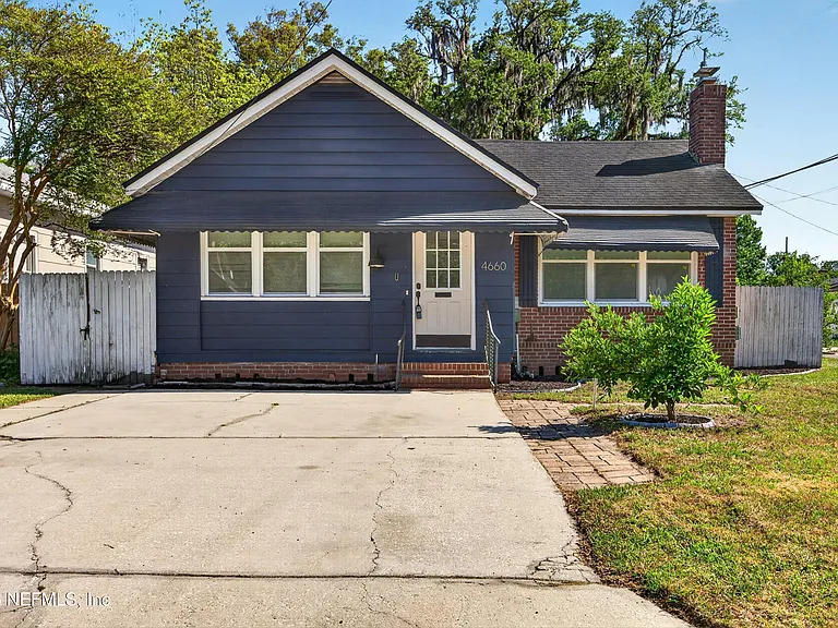 4660 French St — Photo 4