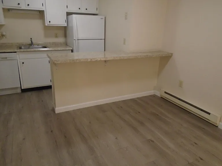 2 Lions Ave — Photo 3