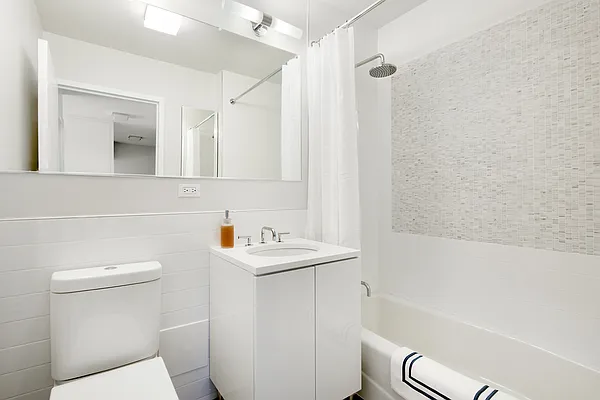 Rented by Bold New York | media 77