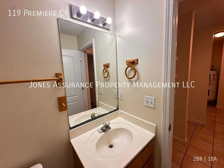 119 Premiere Ct — Photo 7