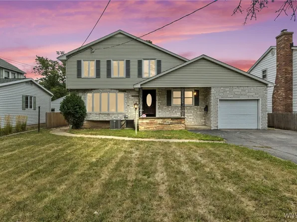 230 S Forest Rd, Buffalo, NY 14221