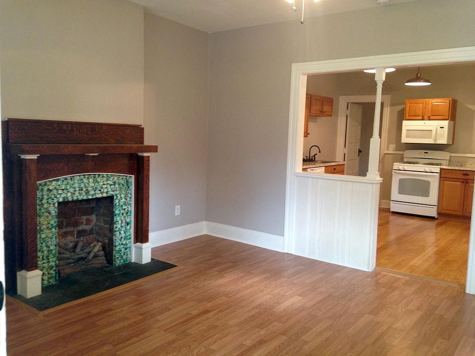 1st image of 714 Brown St APT A