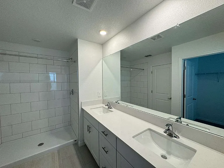 11634 Radiant Shore Loop — Photo 21