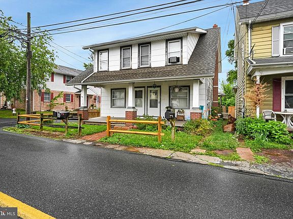 2nd image of 37 Mechanic St