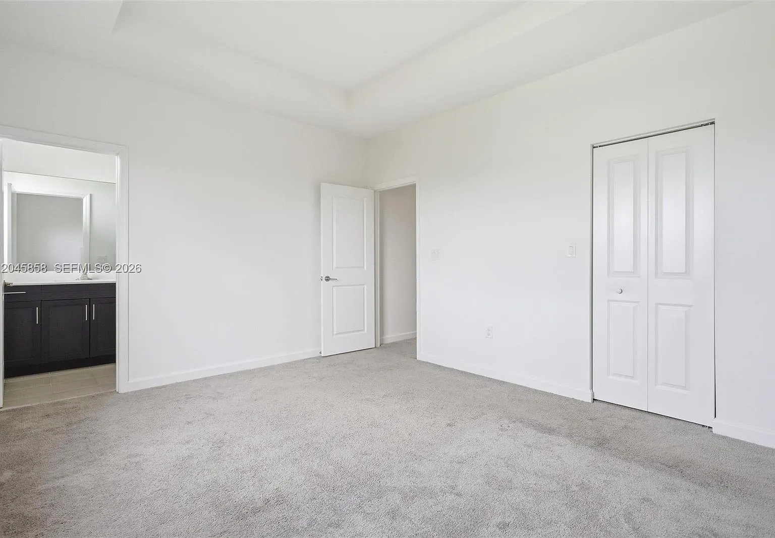 3 bed, 2.5 bath, $2,550 — Photo 4
