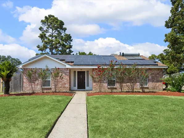 11347 Angelique Dr, Houston, TX 77065