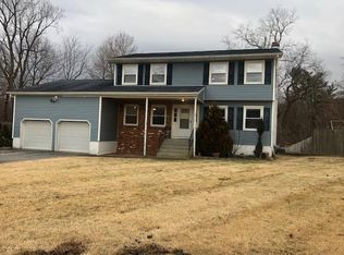 32 Crosby Ct, Fishkill, NY 12524