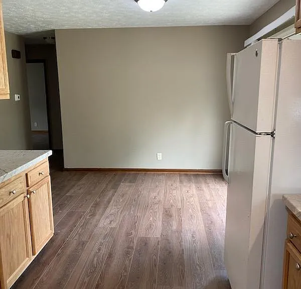 1841 Montclair Dr — Photo 4
