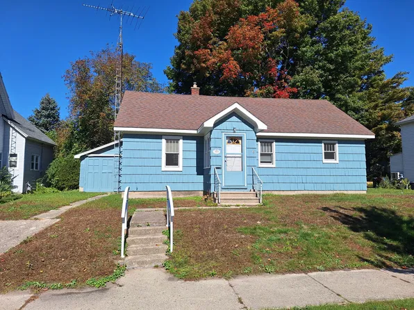 303 E Danaher St, Ludington, MI 49431