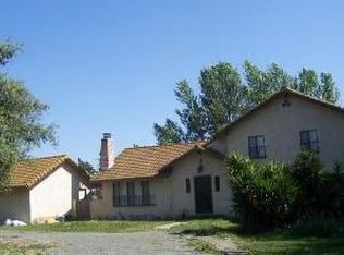 590 Foothill Rd, Hollister, CA 95023