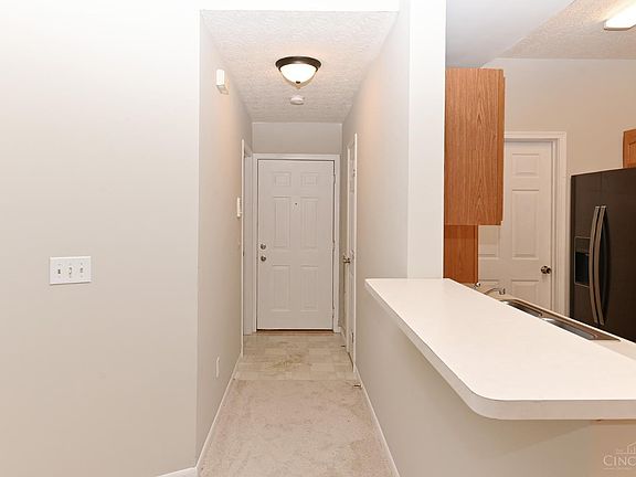3rd image of 4240 Endeavor Dr Unit 103