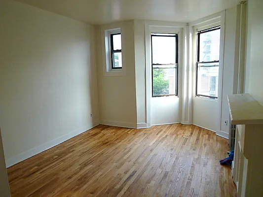 Rented by DSA Realty | media 24