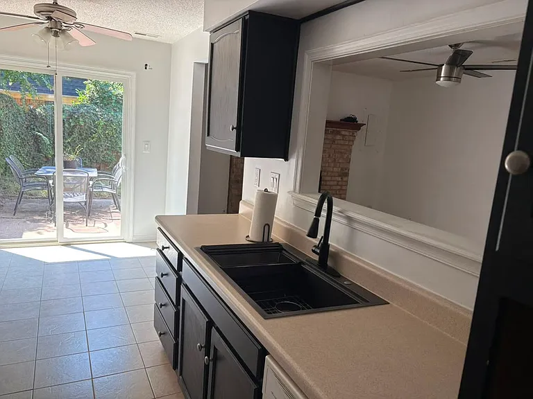 635 Biltmore Dr — Photo 8